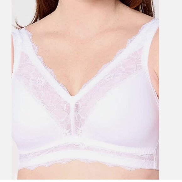 Breezies~Soft Support Lace Wirefree Bra~A676780~No Padding - Picture 1 of 2